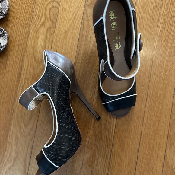 L.A.M.B peep toes - Picture 1 of 1